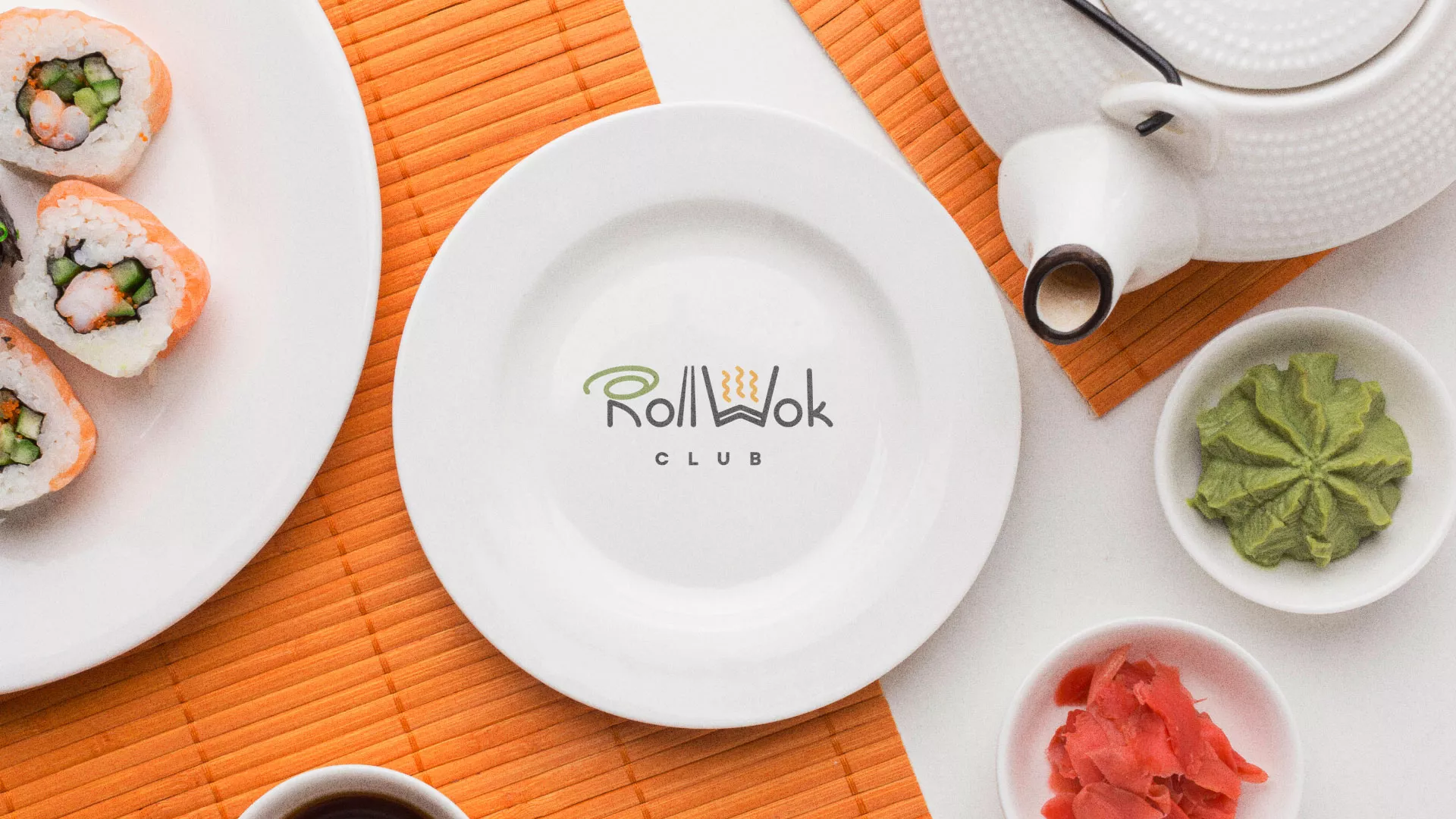 Разработка логотипа и фирменного стиля суши-бара «Roll Wok Club» в Шарье
